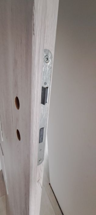 Drzwi łazienkowe 80 lewe