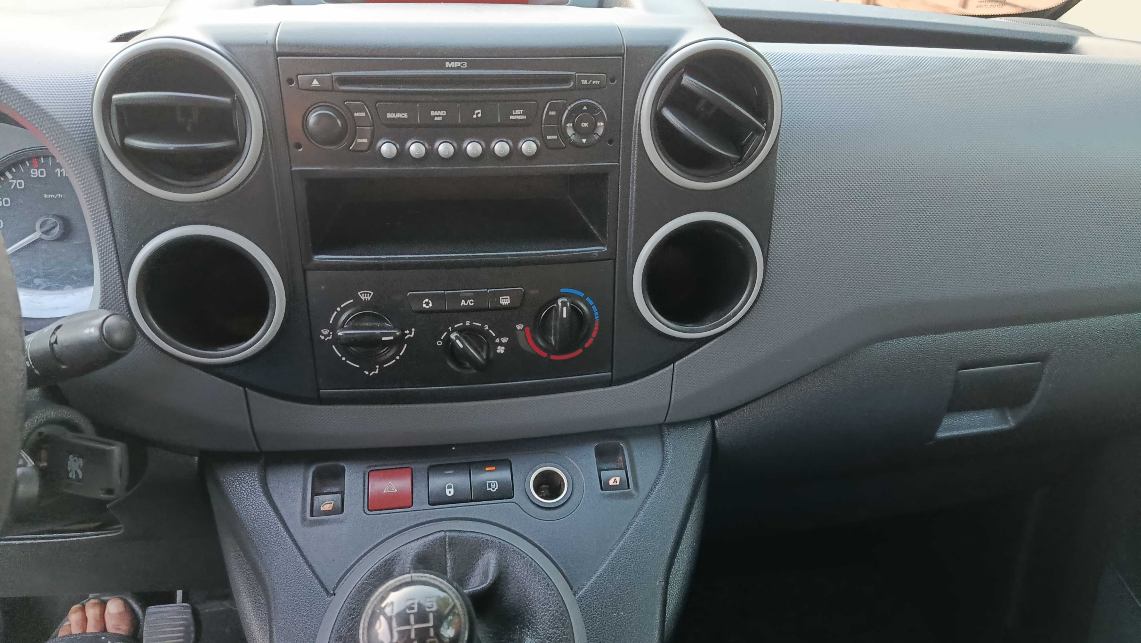 Peugeot Partner 2009   1,6 hdi 3 -osobowy