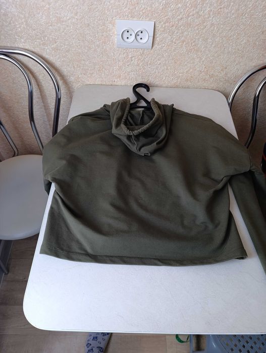 Продам кофту жіночу