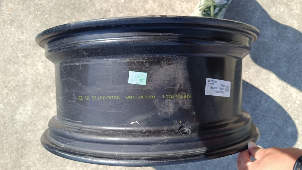 Duas Jantes bmw 20 624m originais um 8j e  8.5j