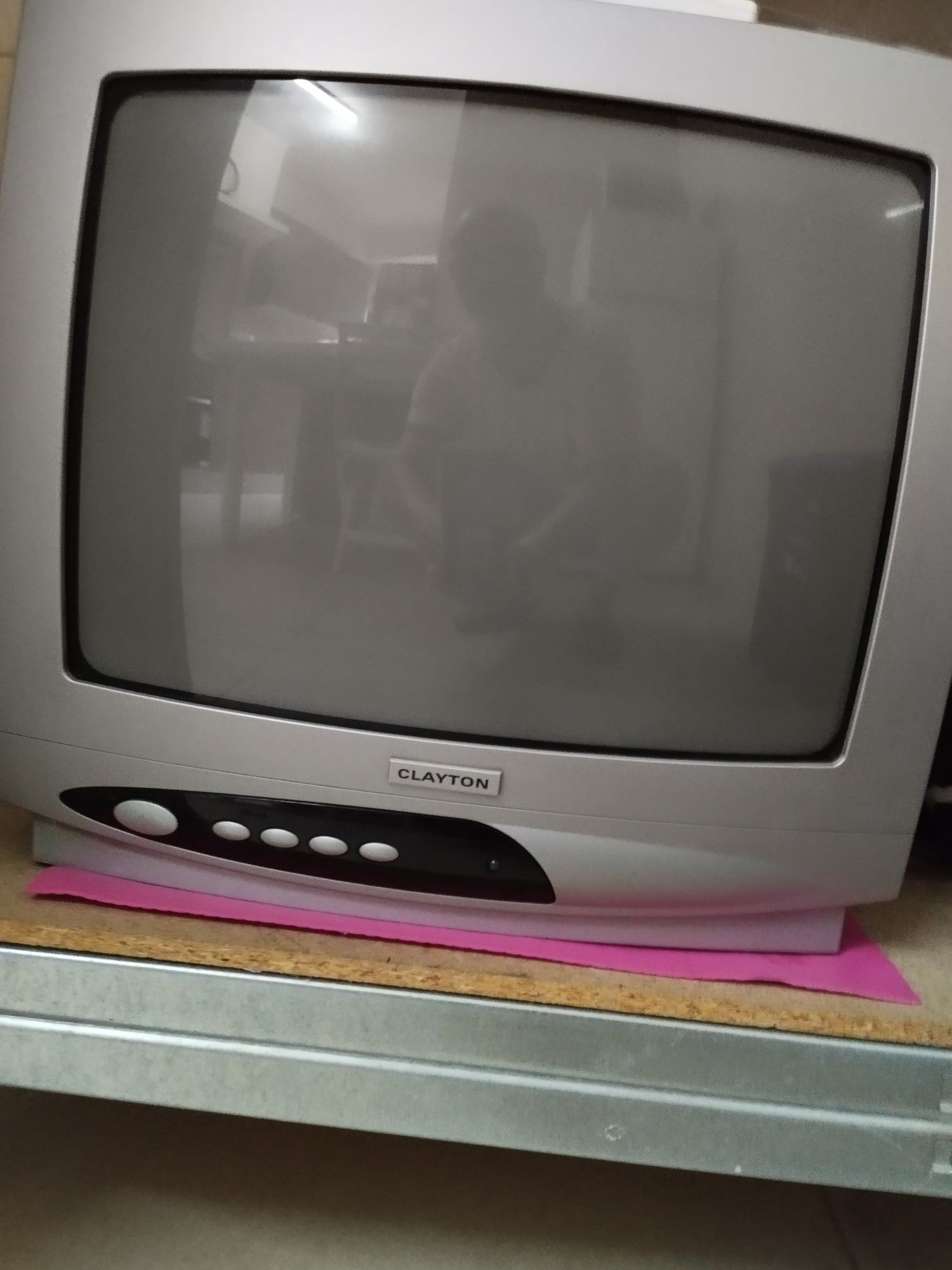 Televisão usada 37 cm
