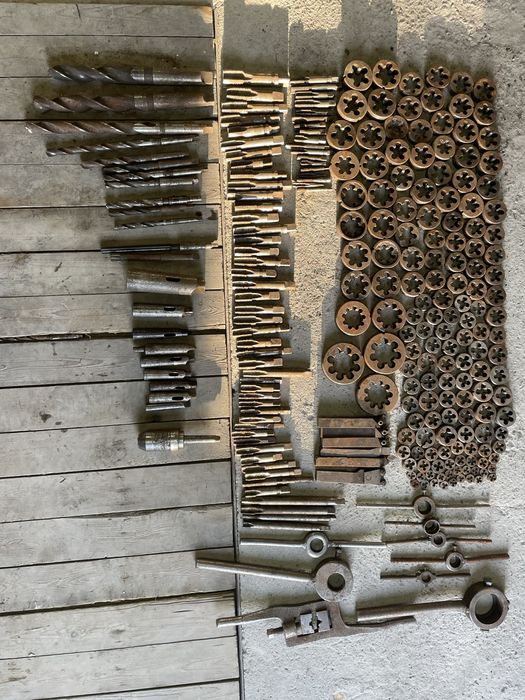 Токарні інструменти