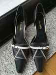 Sapatos salto alto senhora 37 pretos (negociável)