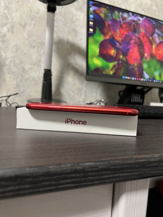 iPhone 11 64Gb • Идеал • Полный комплект • АКБ 84% • Айфон