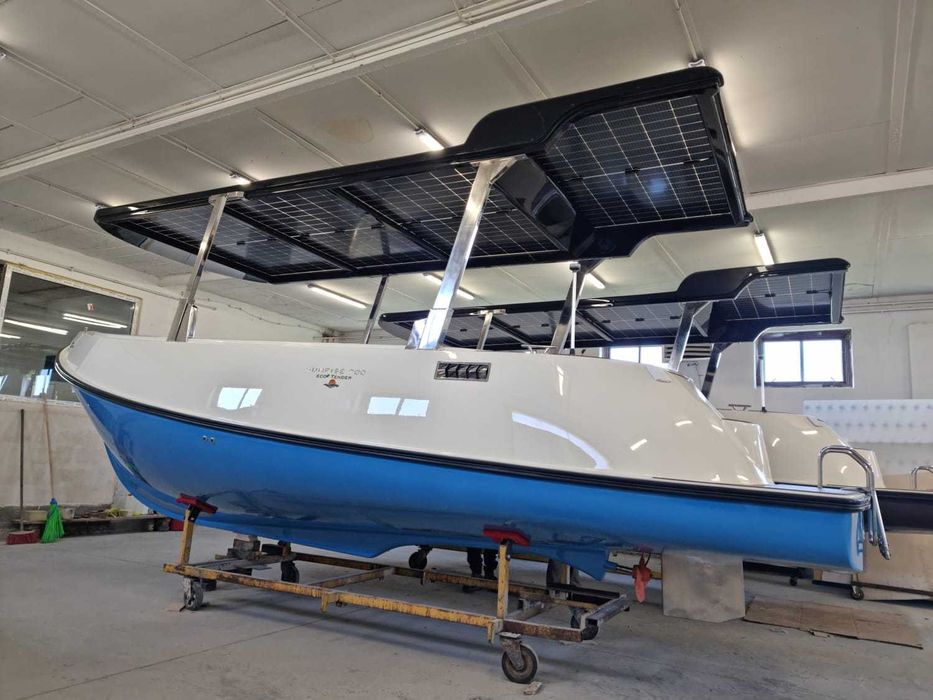 Nowa łódź elektryczna/solarna - Sunrise 700 ECO Tender - boatcenter.pl