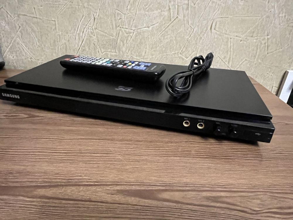 Samsung Blu-ray BD -D 5500K 3 D плеер