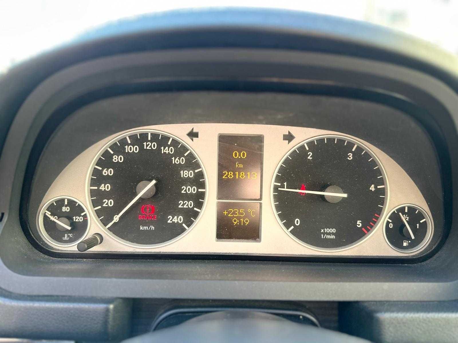 Mercedes-Benz B200
