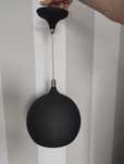 Lampa czarna wisząca kula loft