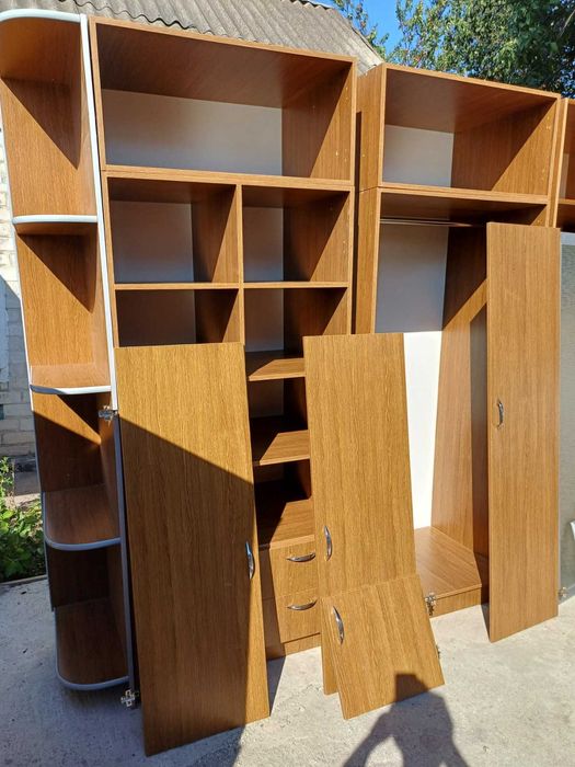 Шафа велика для речей та посуду з приставною поличкою для декору