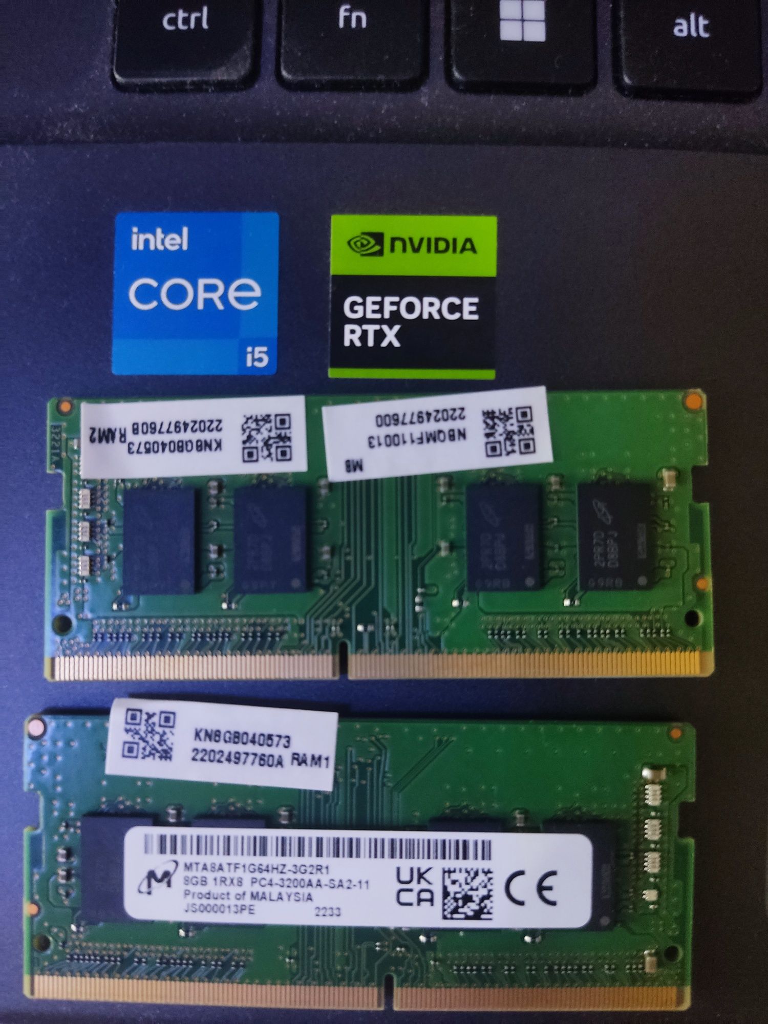 Оперативна памʼять 16гб DDR4 3200MHz SODIMM Micron MTASATF1G64HZ-3G2R1