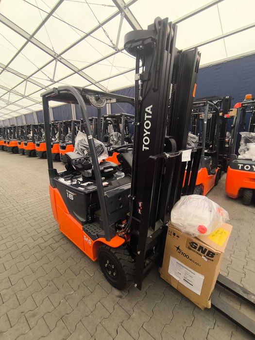 Toyota elektryczna 8FBEK16  Triplex 5000mm NOWA  3 kołowa 4 sekcje
