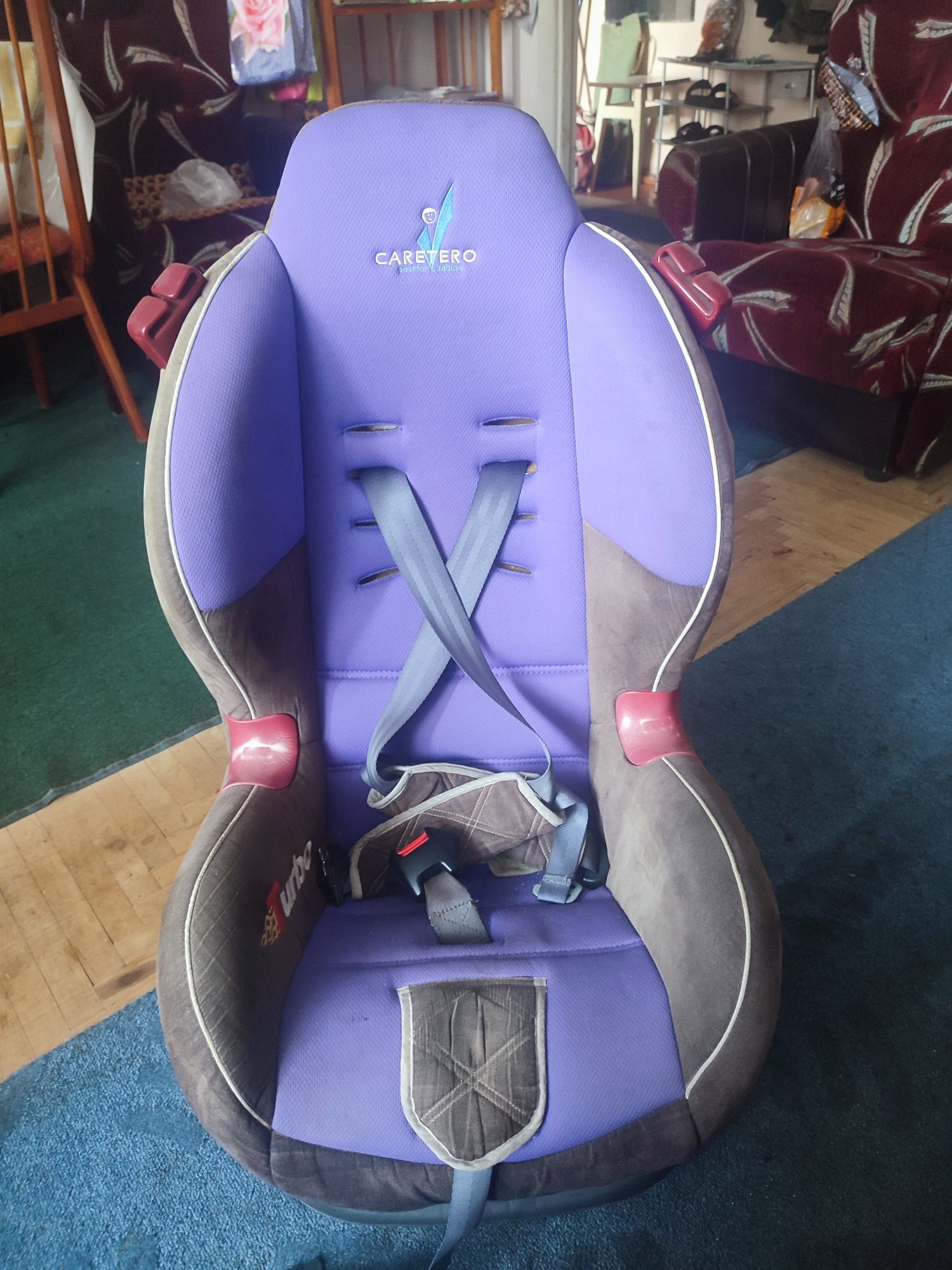 Дитяче автокрісло, крісло в машину Caretero