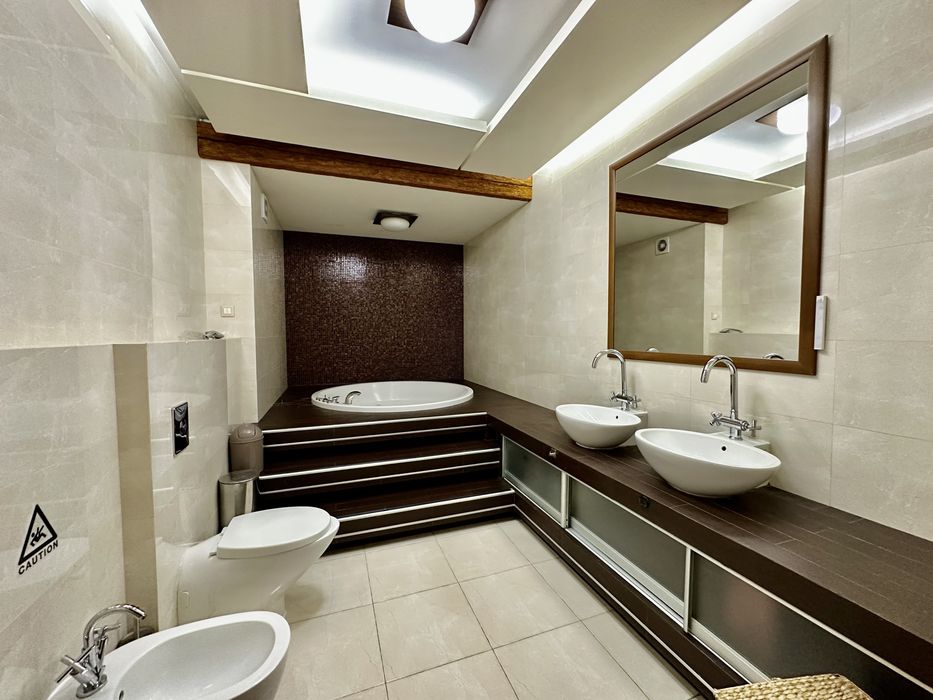 Аренда трехкомнатной квартиры . Клубный дом. Французский бульвар