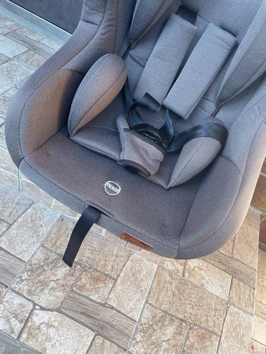 Дитяче автокрісло група 0 до 18 кг, TILLY Corvet від народження до 4 р