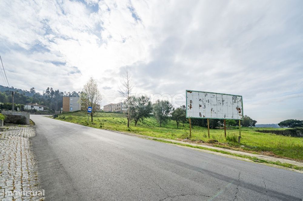 Terreno Urbanizável em Moure, Barcelos.