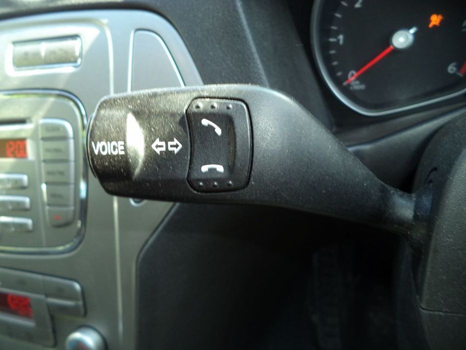 Przełącznik kierunkowskazów i telefonu Mondeo MK4
