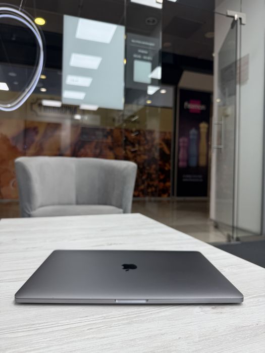 Ідеал | MacBook Pro 15 2018(2019) | i9 •16Gb • 512Gb | Макбук Гарантія