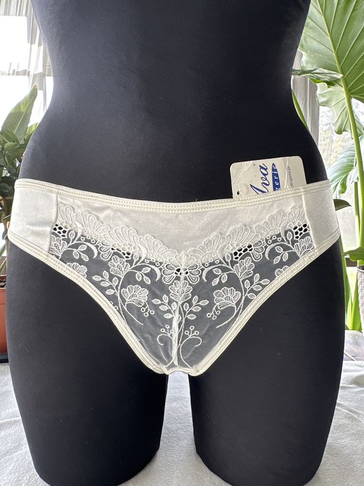 Stringi ecru r. L (382)