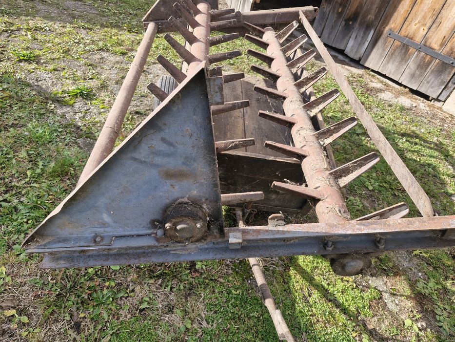 Adapter do rozrzutnika obornika