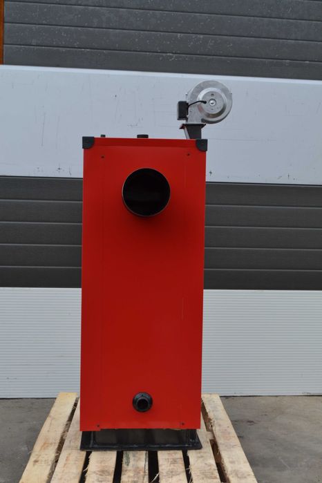 16 kw  Kocioł  piec piece na wegiel drewno nadmuchowy