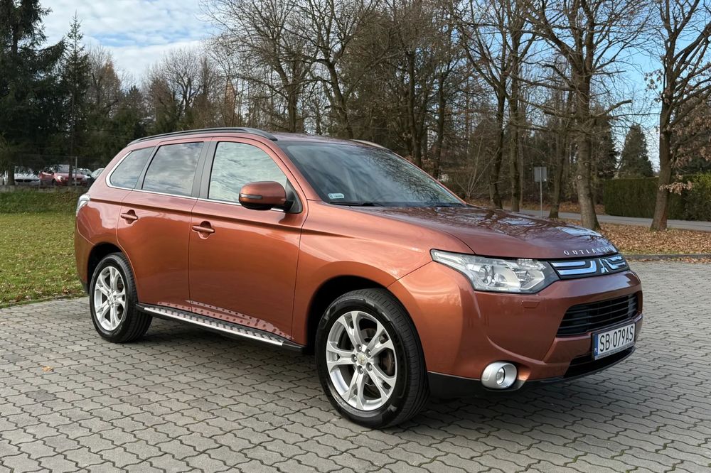 Mitsubishi Outlander 2.0 MIVEC 150KM. 4x4. Automat. 7 osobowy. Salon Polska. Bezwypadkowy.