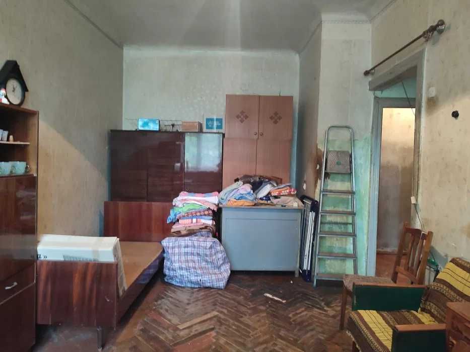 Продам 1-к квартиру, ул. Михновского, Центр. IN