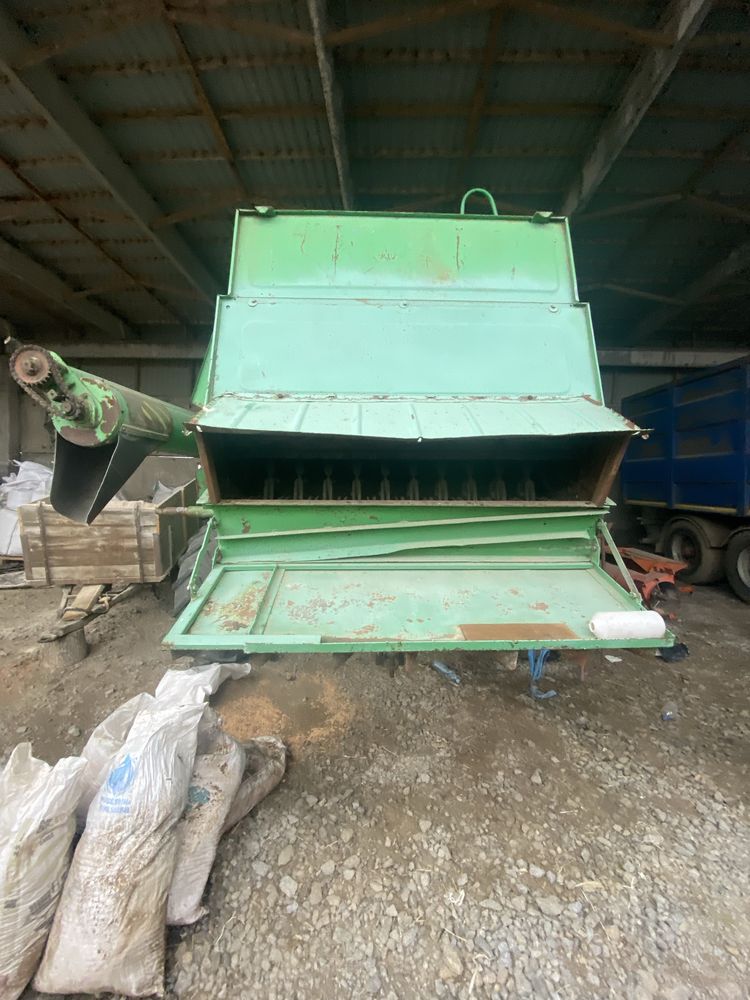 Комбайн ДОН 1500Б