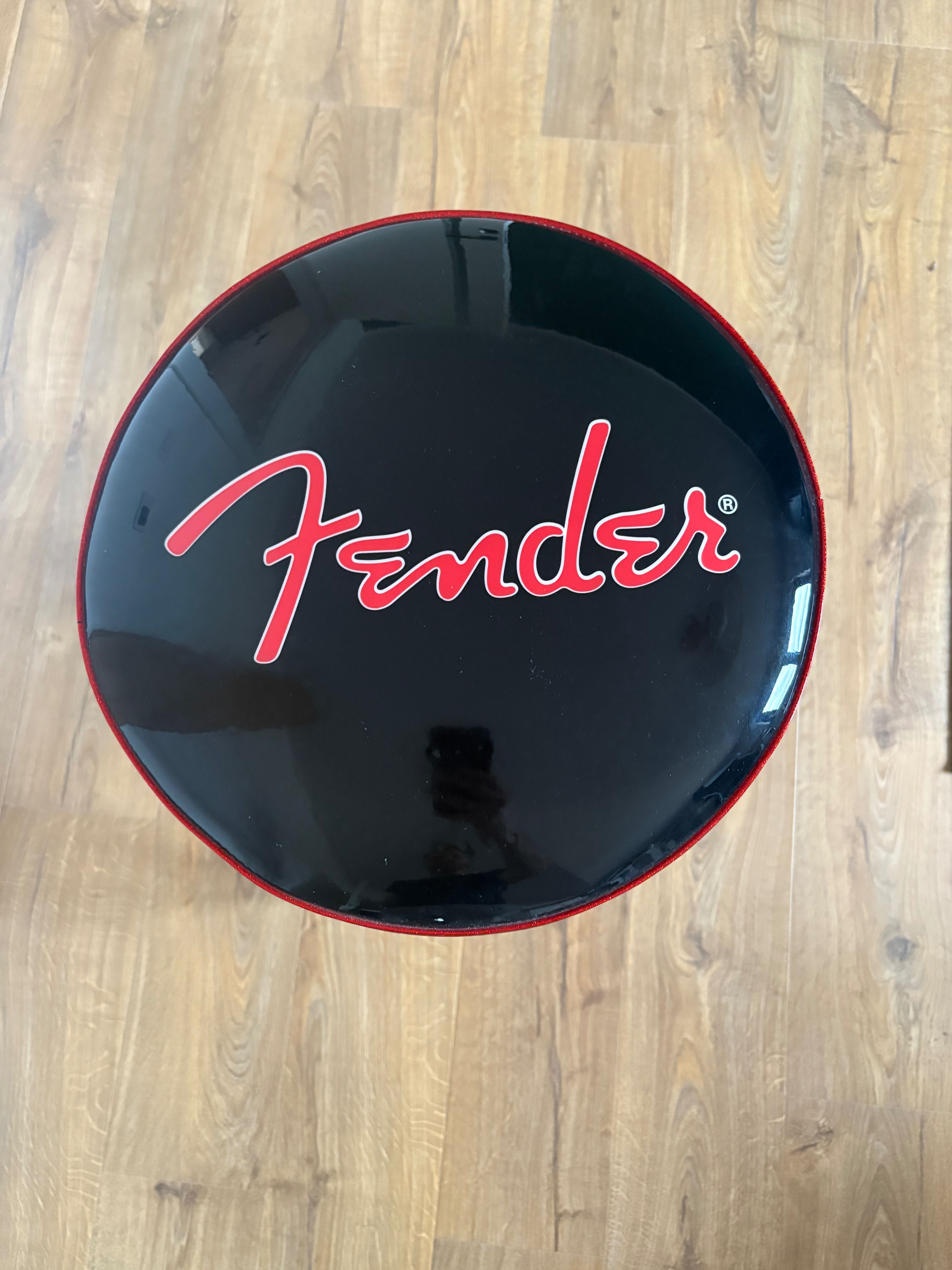 Stołek barowy Fender (Fender Barstool 30") - dla gitarzysty/wokalisty