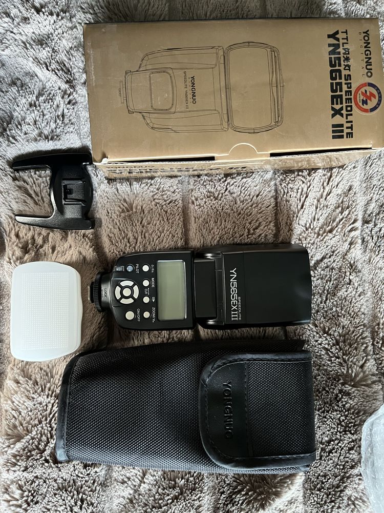 Lampa Yongnuo speedlite YN565ex III do Canon - mało używana, stan BDB