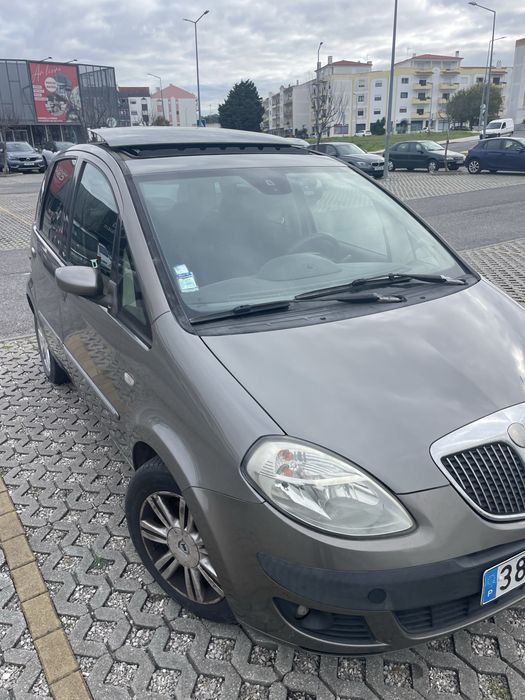 Lancia musa automatico