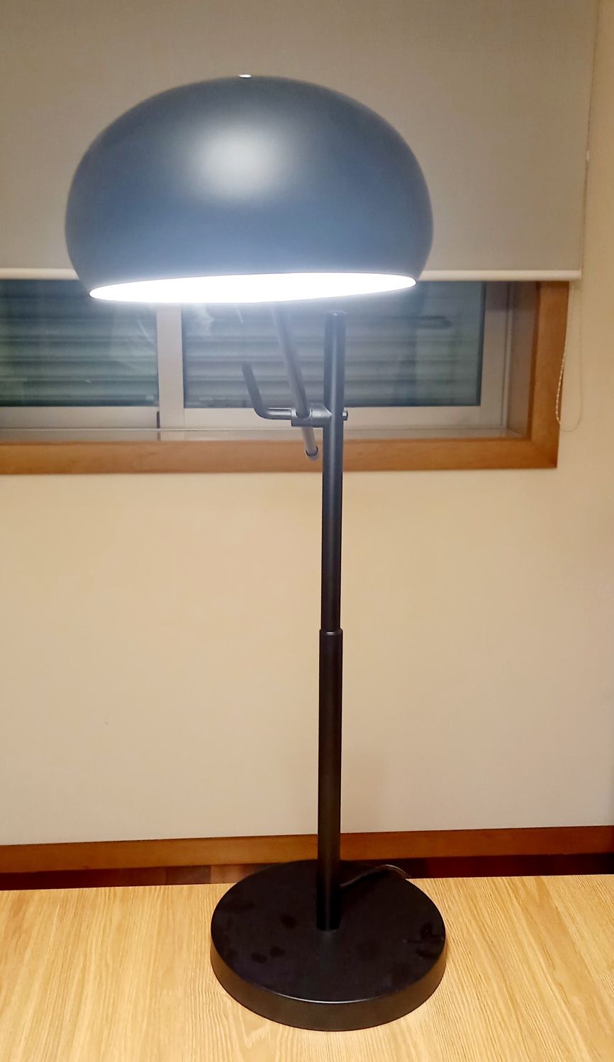 Candeeiro de Secretária / Mesa  nova