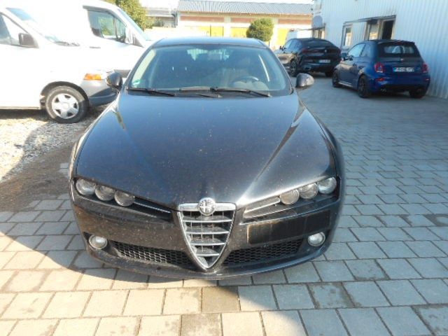 Бампер Alfa Romeo 159 Sportwagon 2005- разборка Альфа запчастини