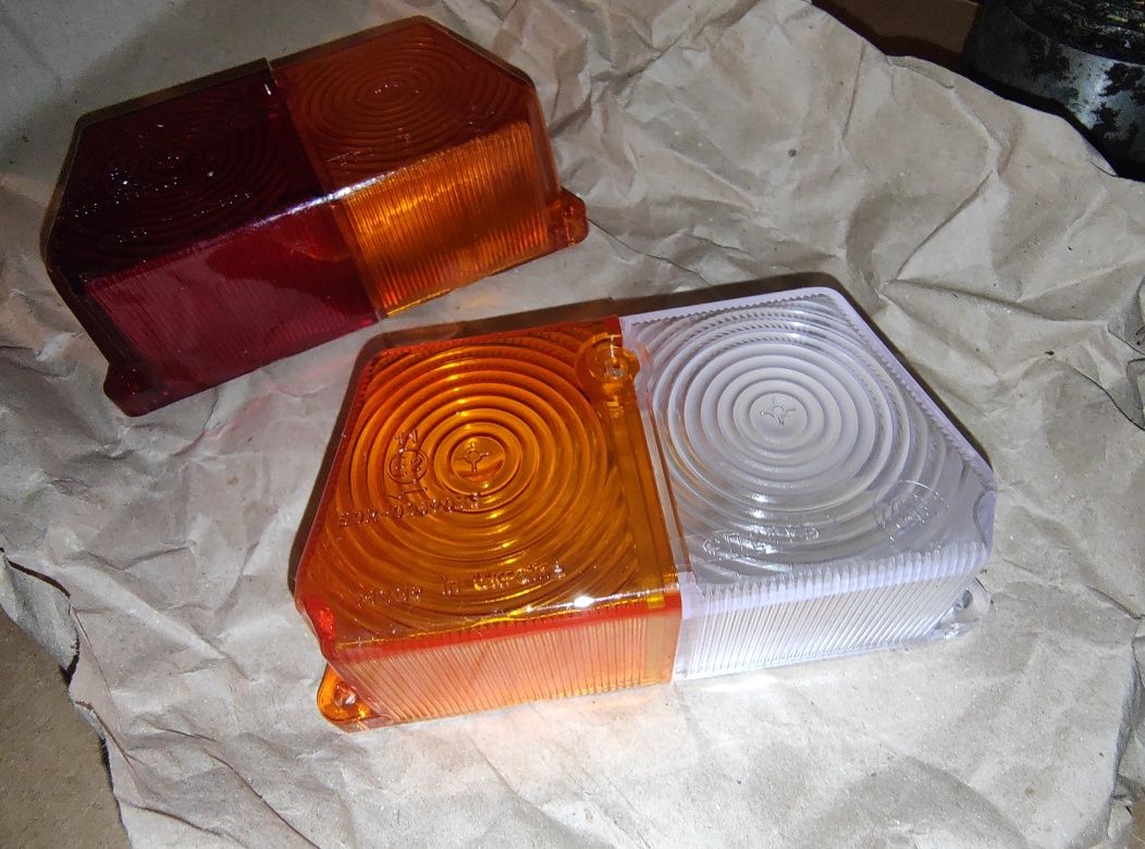 Klosze lamp błotnika bocznego wózka Dniepr MT K650