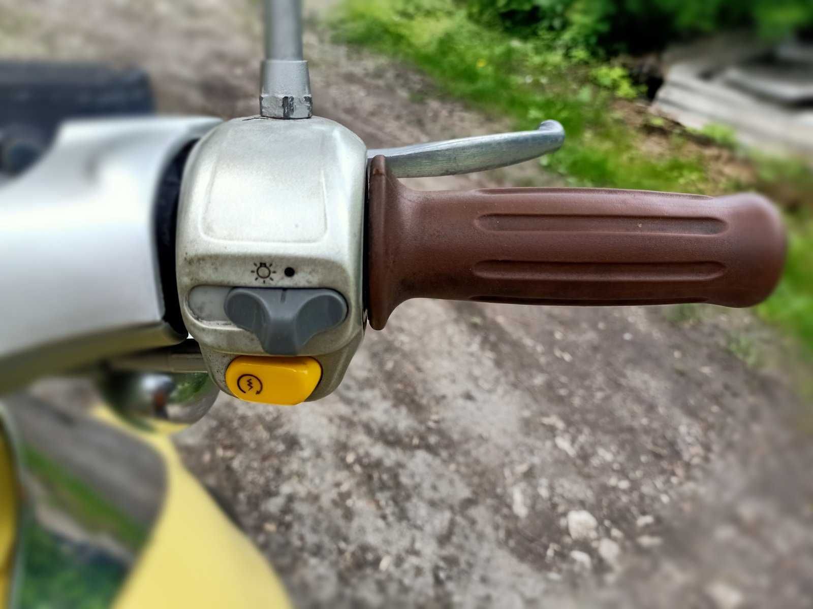 скутер YAMAHA  WHY  50cm3/ 2000р.