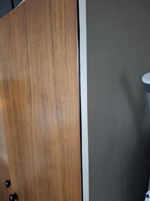 Oddam za darmo Szafa retro pokryta mikrocementem