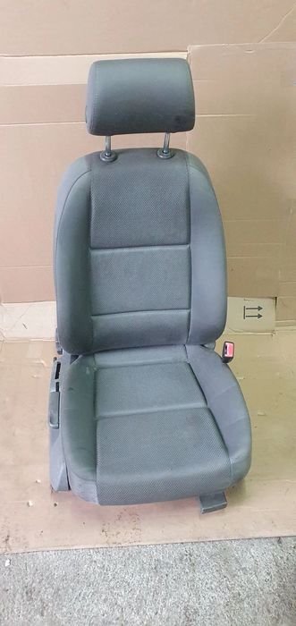 Fotel pasażera prawy przód przedni Audi A4 B6