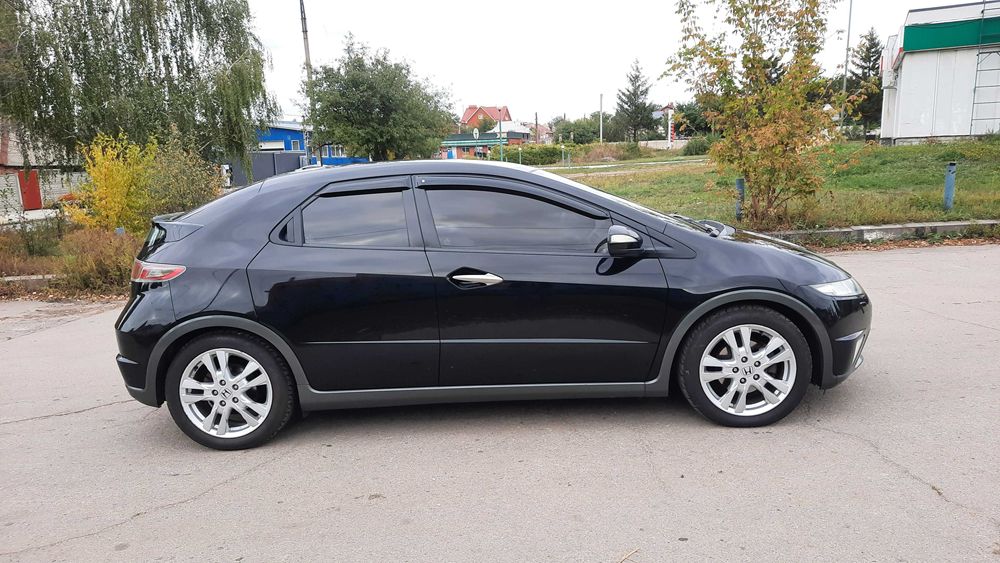 Honda Civic 5D 2010 р 1.8 АТ газ 96000 км пробіг