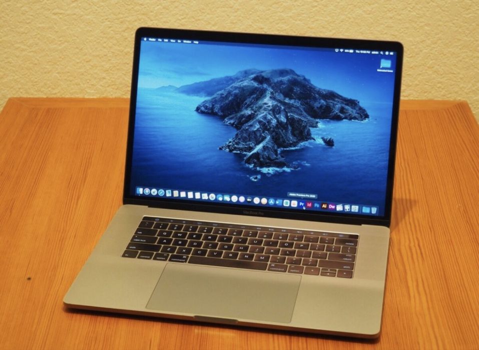 Macbook Pro 2016 16/512GB. Touchbar Intel 7