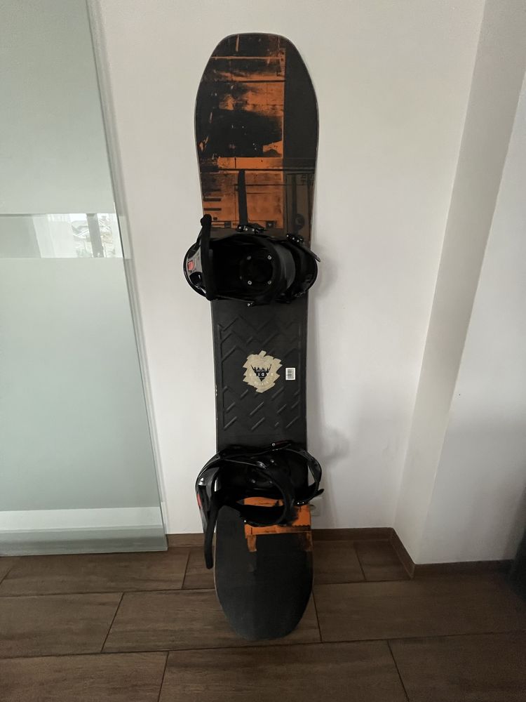 Deska snowboardowa burton radius 150