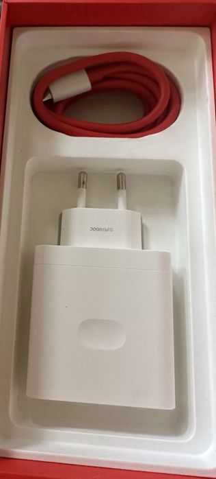 OnePlus 10T 5G – flagowiec z ładowaniem 150W