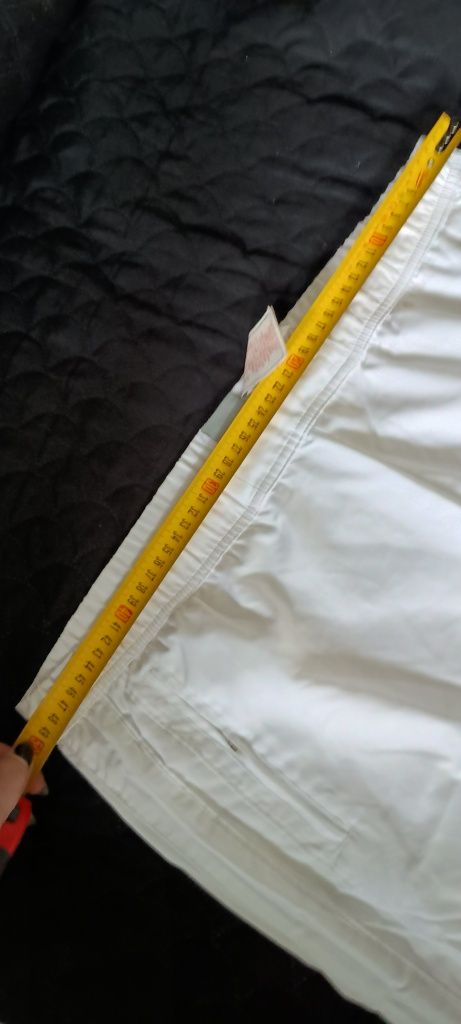 Śnieżnobiałe spodnie dresowe dla wysokiej dziewczyny XL, XXL