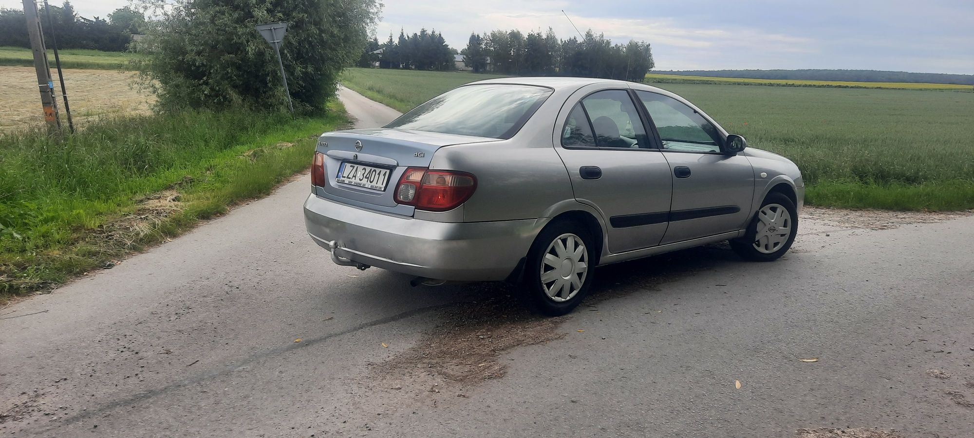 Nissan almera 1.5 gaz sprawna klimatyzacja