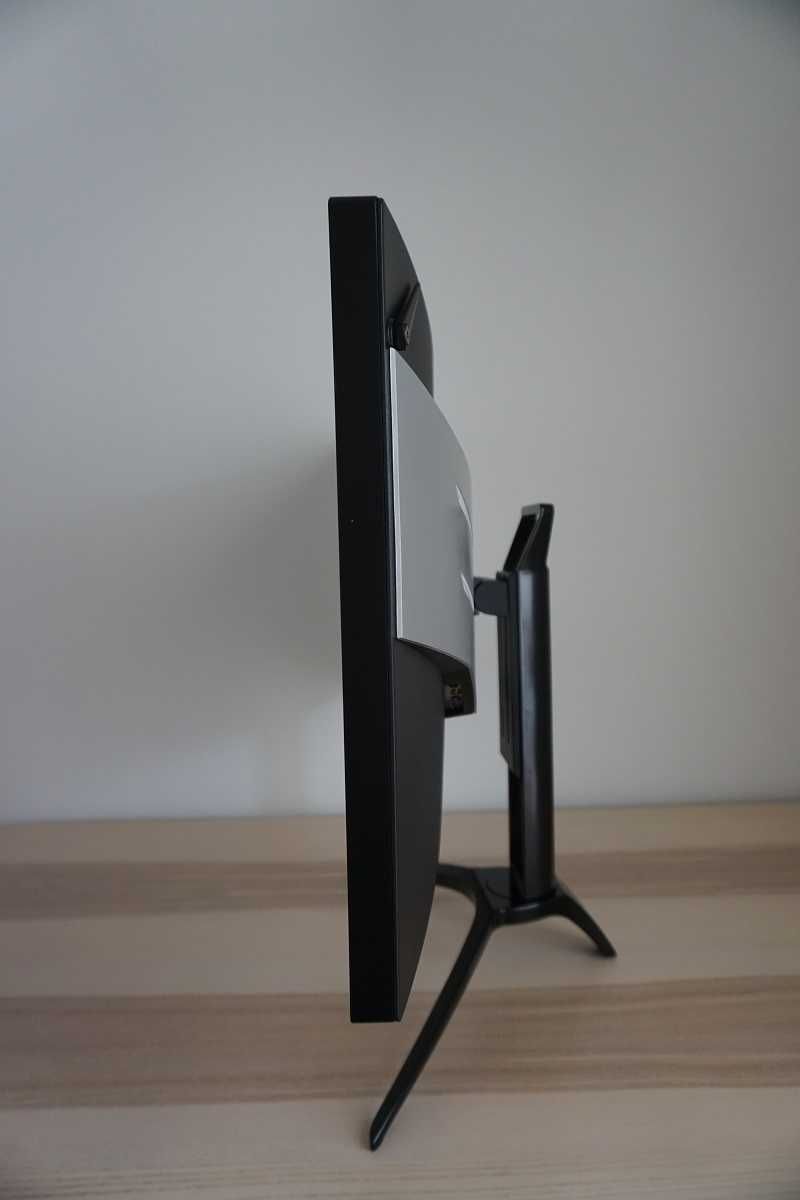 Monitor AOC G-Sync 120Hz