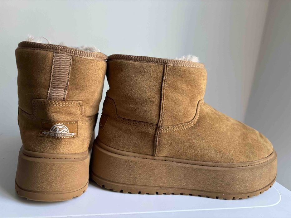 Угги Bershka зимові, 37 розмір, в ідеальному стані