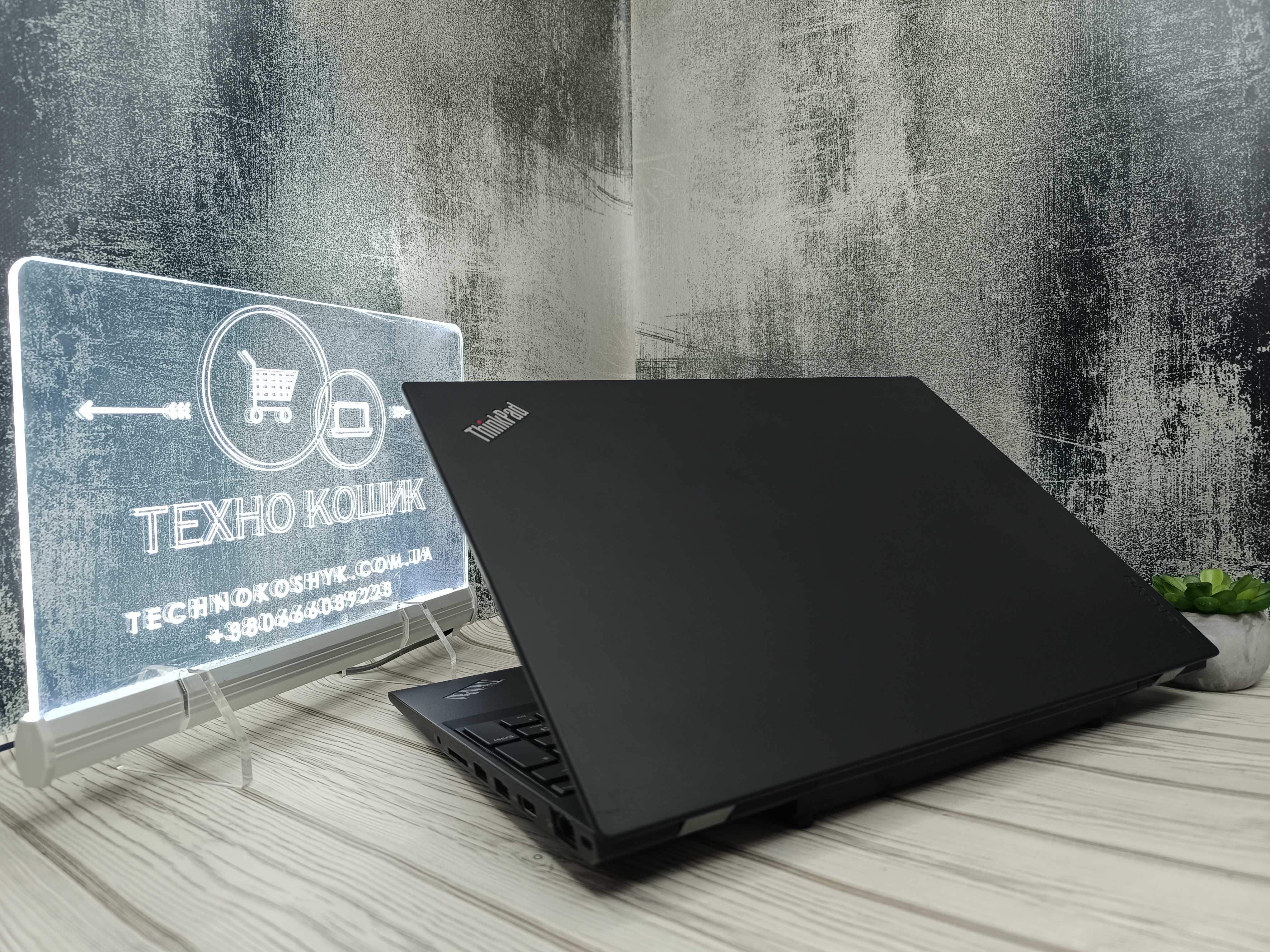 Lenovo Thinkpad T580 4K\I7-8650U\8GB\SSD 256\NVIDIA GeForce MX250 2GB