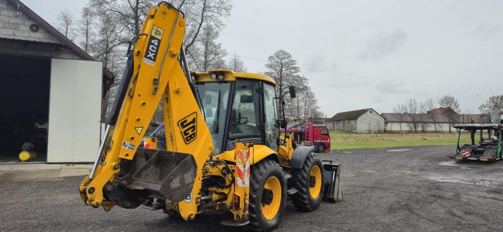 JCB 4CX Koparko ładowarka