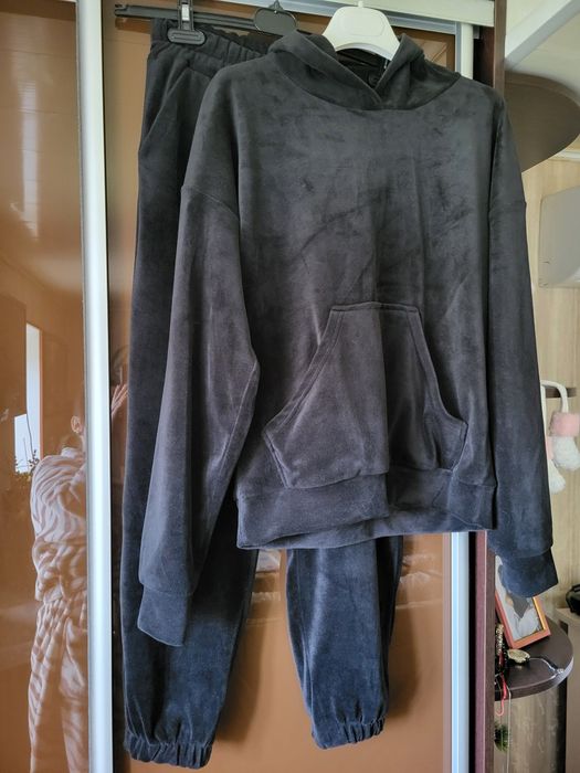 Костюм велюровый/ утеплённый/ отличное состояние