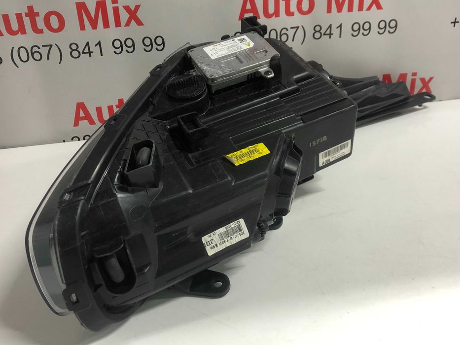 Фара Kia Ceed 2 Xenon 92101-A2020 92101-A2060