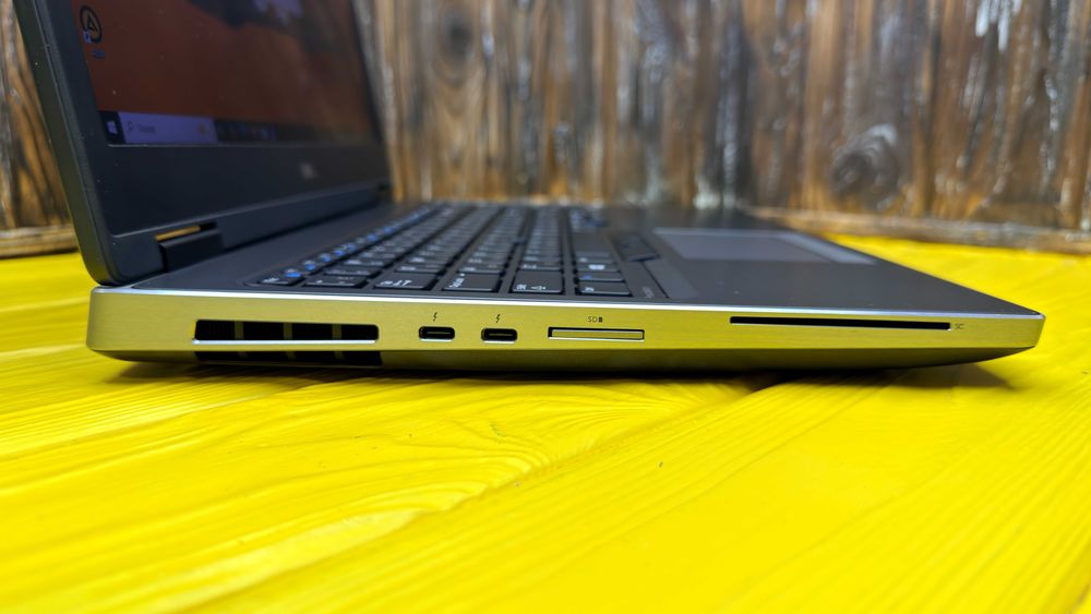 Потужний Ноутбук Для Дизайнерів Dell Precision 7540 /Quadro T1000 4 GB