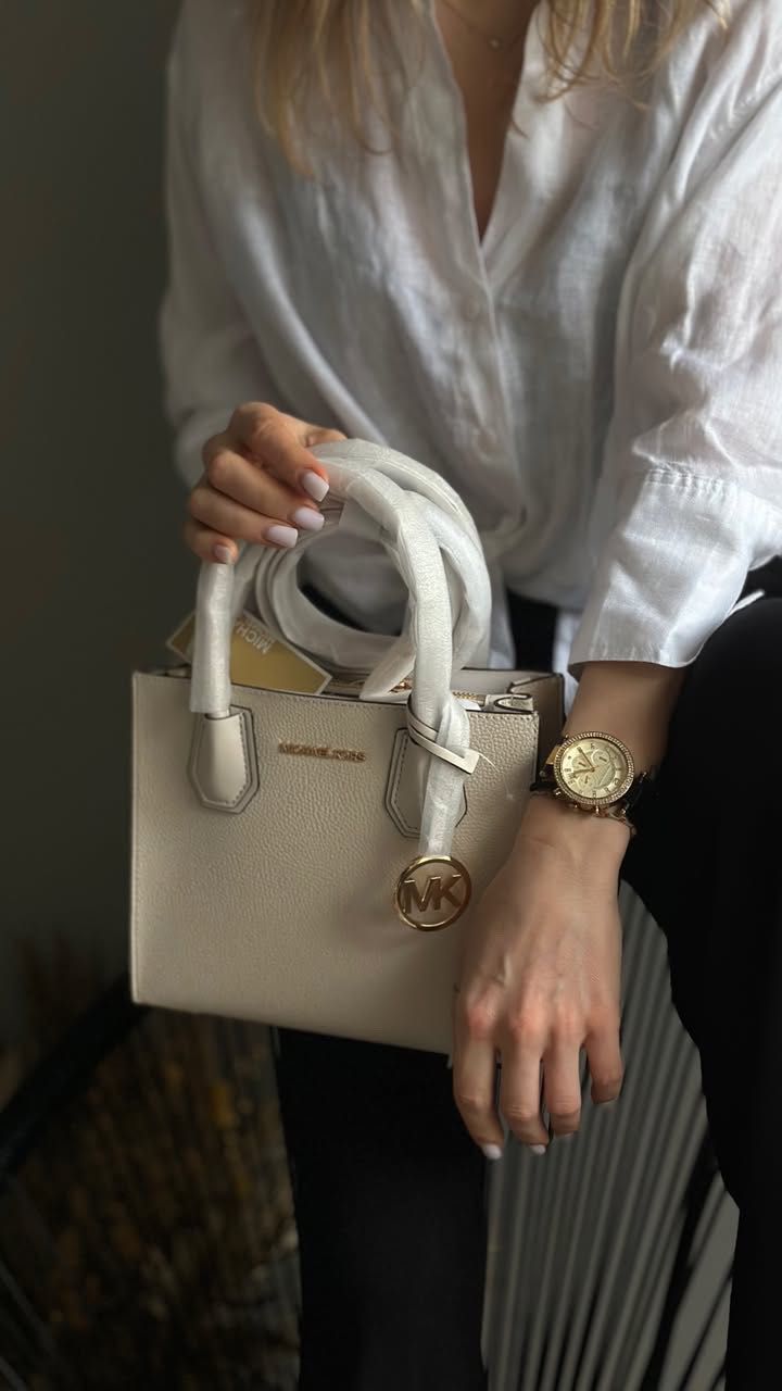 Michael  Kors Mercer medium найбажаніший колір сезону